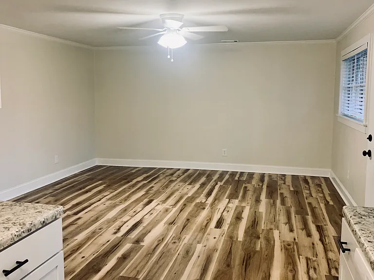 335 Pierce Ave #335 — Photo 8
