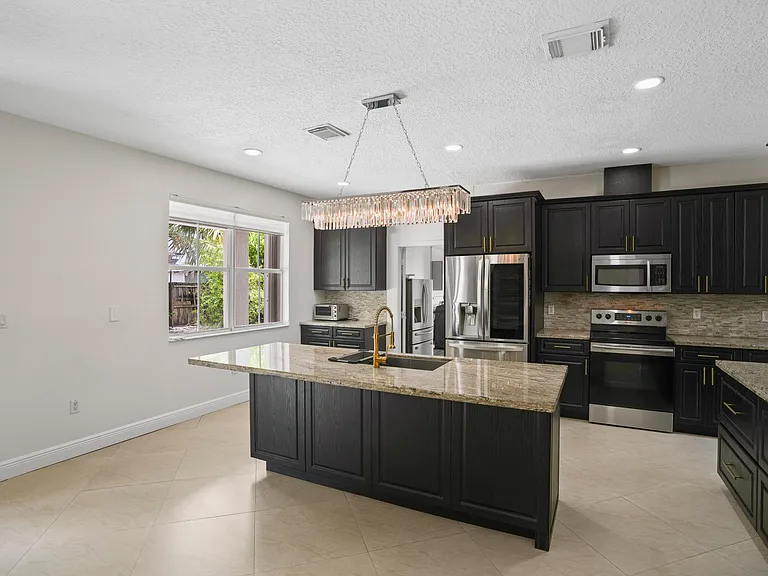 20234 SW 128th Pl — Photo 12