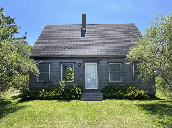 4 Maclean Ln, Nantucket, MA 02554