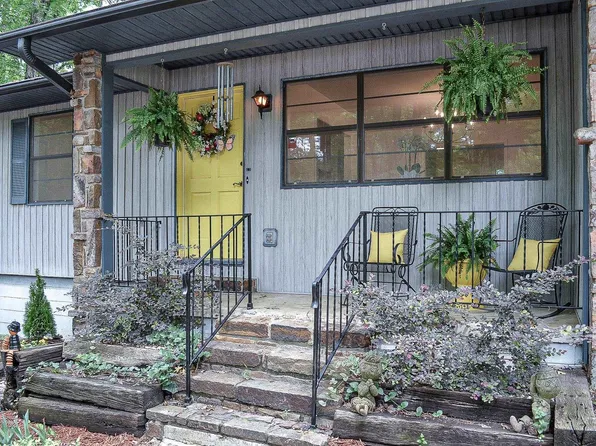 30 Segovia Dr, Hot Springs, AR 71909