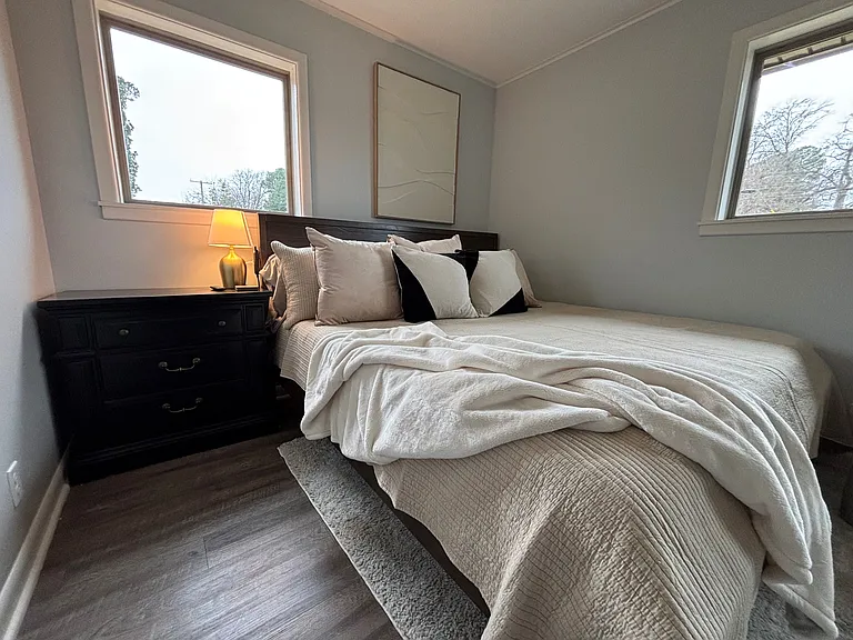 3506 Robinhood Ln — Photo 17