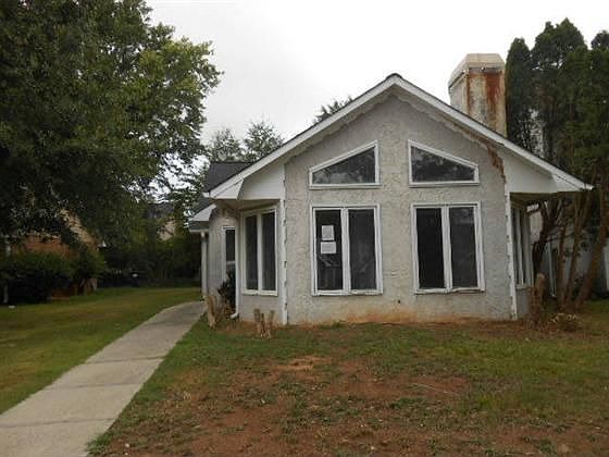 1st image of 2811 Briar Hill Ln SE #B