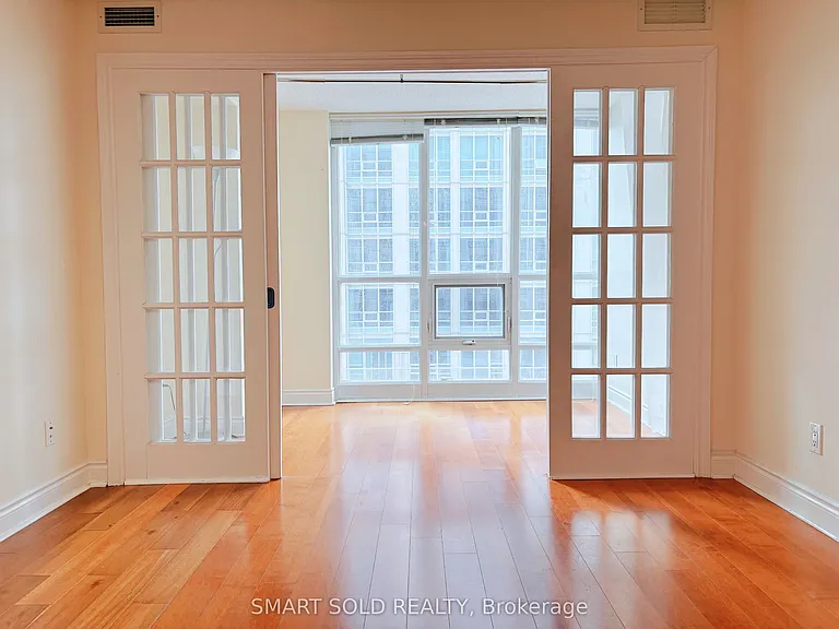 763 Bay St #3306 — Photo 17