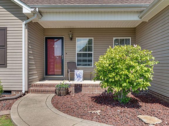 4th image of 410 Brookside Dr