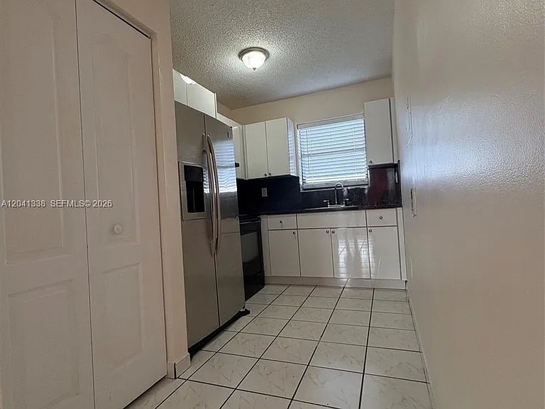 231 E 7th St #202 — Photo 5