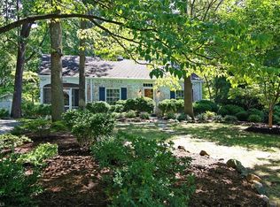 800 Twyckenham Dr, Greensboro, NC 27408