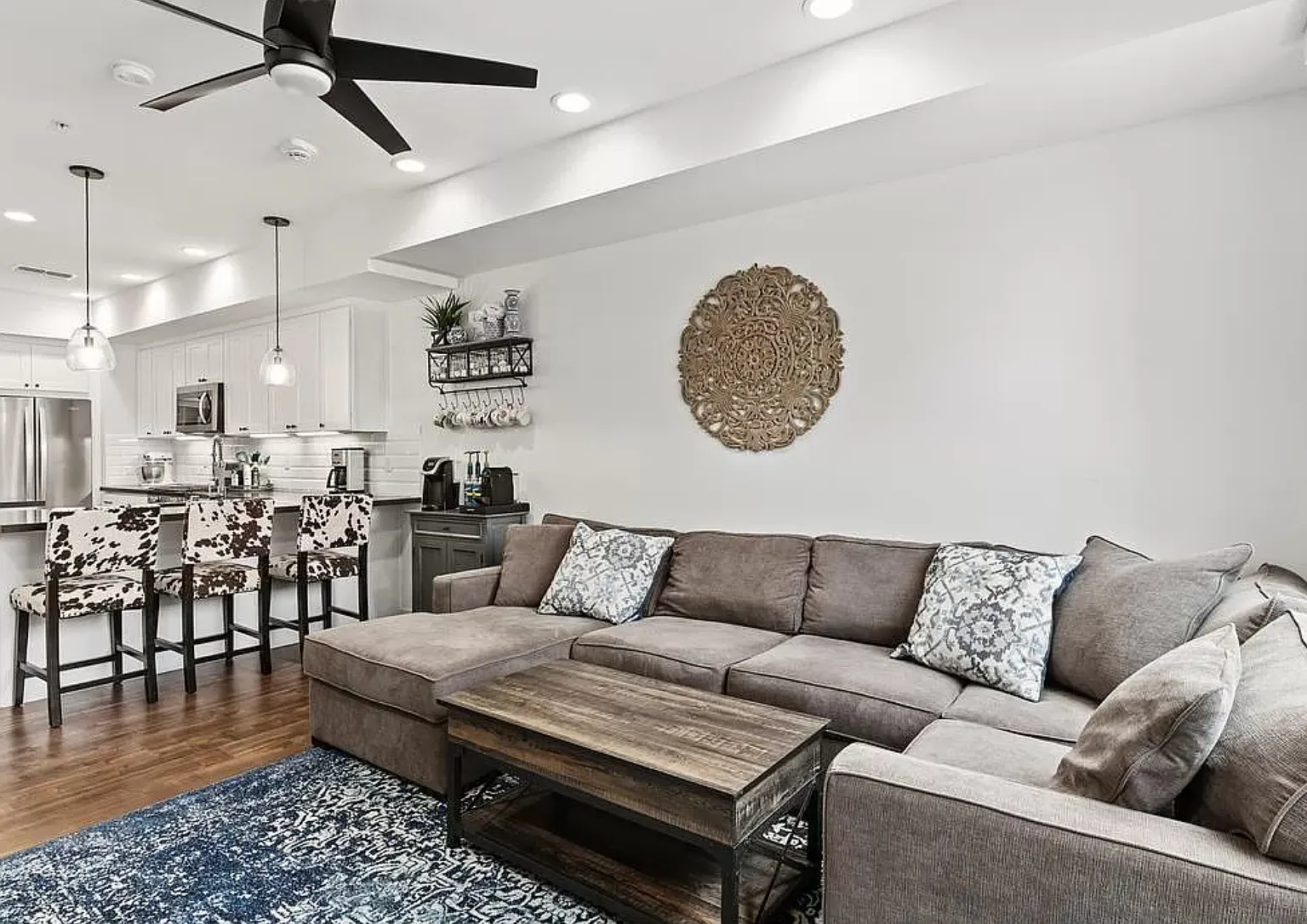 2 bed, 1528 sqft, $4,500 — Photo 3