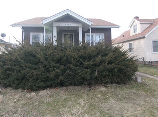 2335 31st St, Moline, IL 61265