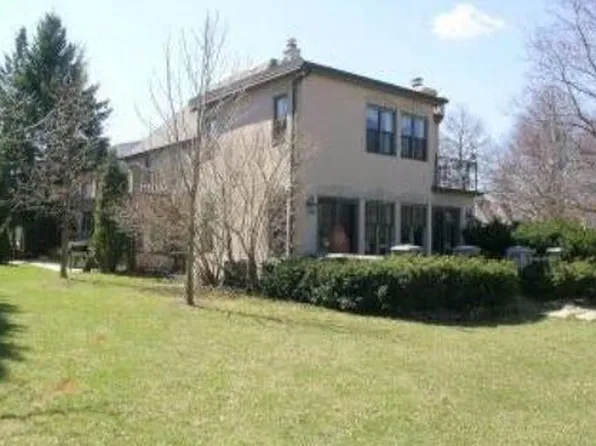 648 North 79th STREET, Wauwatosa, WI 53213