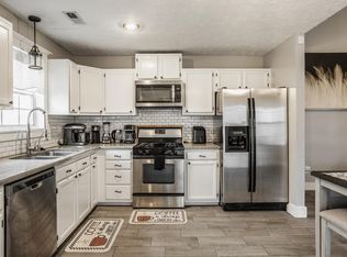 8813 Country Lane Ct, Indianapolis, IN