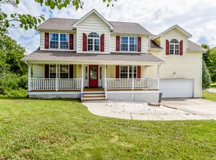 102 Settlers Dr, Clinton, TN 37716
