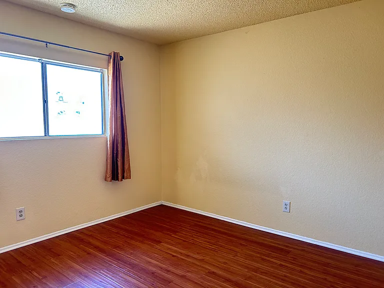 11683 Ramona Blvd — Photo 8