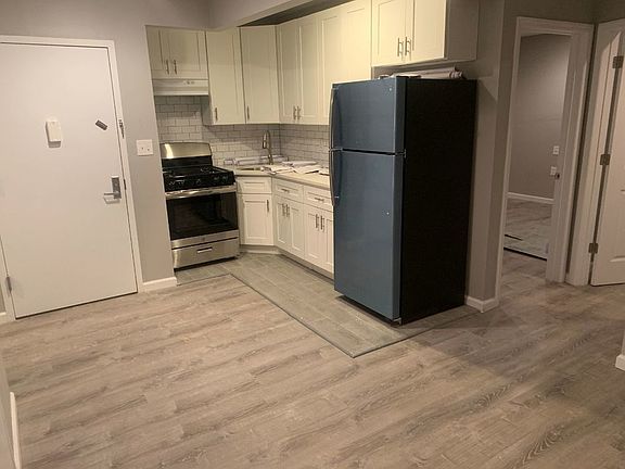 3rd image of 718 E 217th St APT 2F