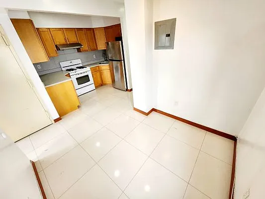 Rented by Brooklyn Property Group LLC | media 26