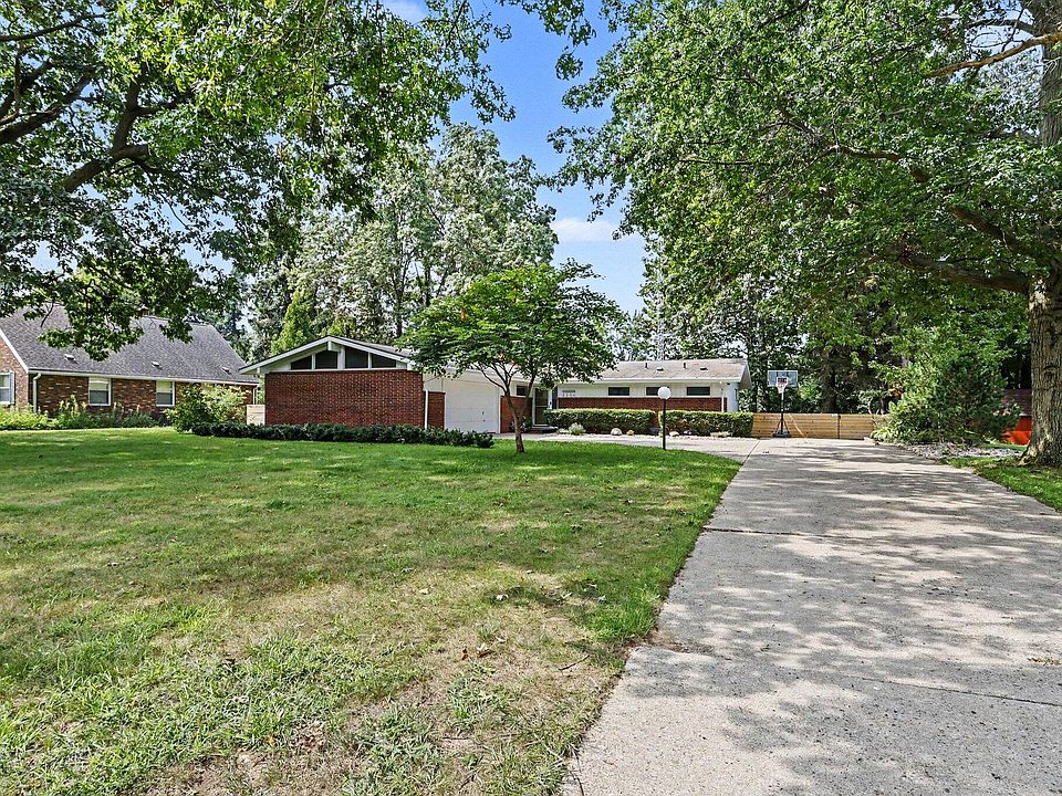 1st image of 3206 W Valley View Dr