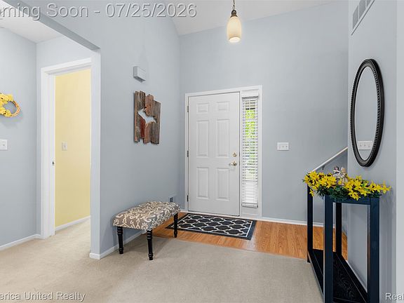 3rd image of 2241 Meadow Brook Ct