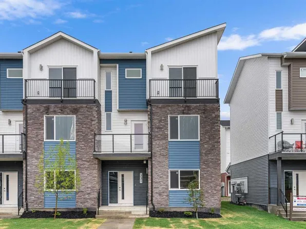 331 W Red Sky Ter NE, Calgary, AB T3N 1M8