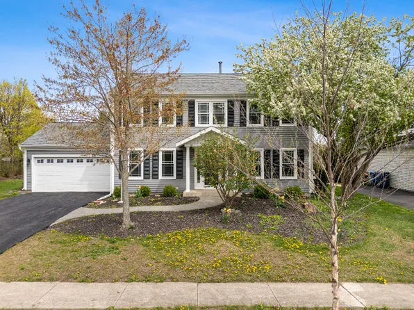 6658 Foxworth Ln, Gurnee, IL 60031