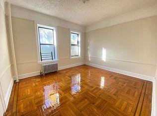 202 92nd St #1R, Brooklyn, NY 11209