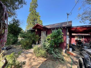 105 Maple St, Phoenix, OR 97535