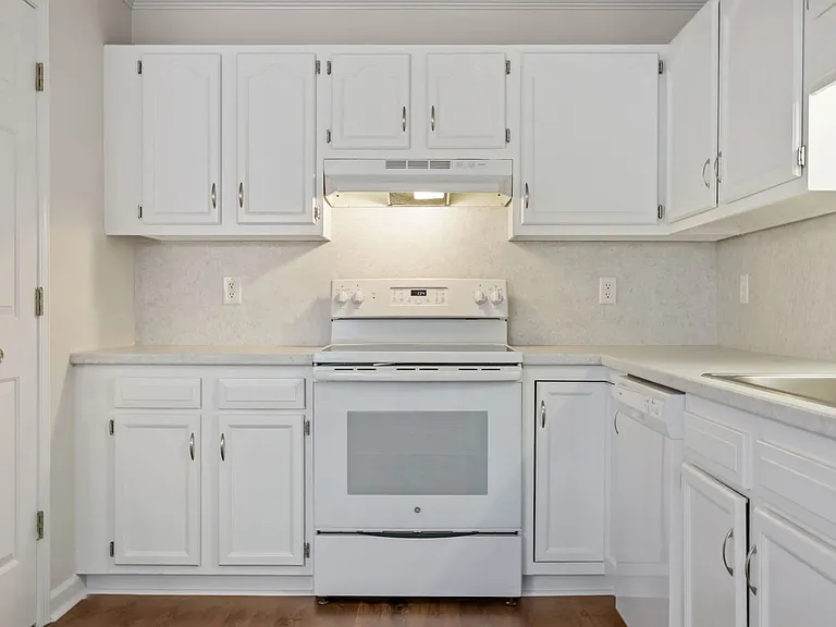 180 Park Place Dr — Photo 10