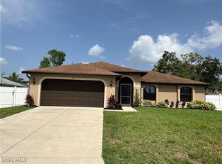 427 NE 17th Ave, Cape Coral, FL 33909