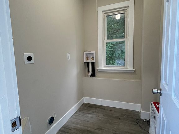 4th image of 541 Church St #2
