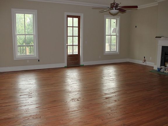 350 Green Oak Dr Great Room