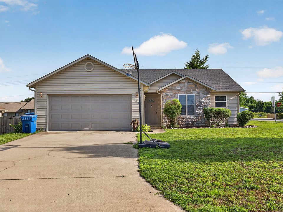 1st image of 110 Scotch Pine Court