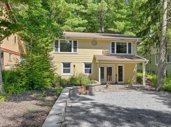 31 S Lake Shore County Rd, Beverly Shores, IN 46301