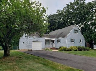 27 Fairview Ave, East Brunswick, NJ