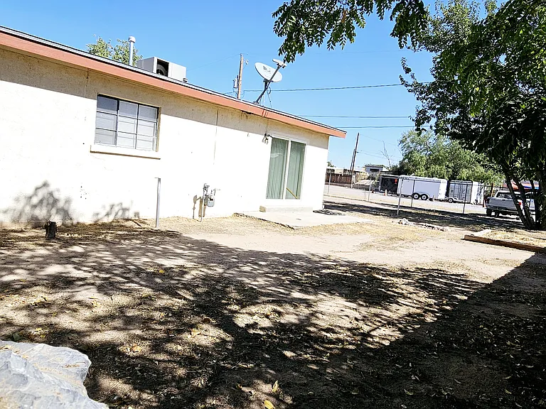 1120 N Miranda St — Photo 5