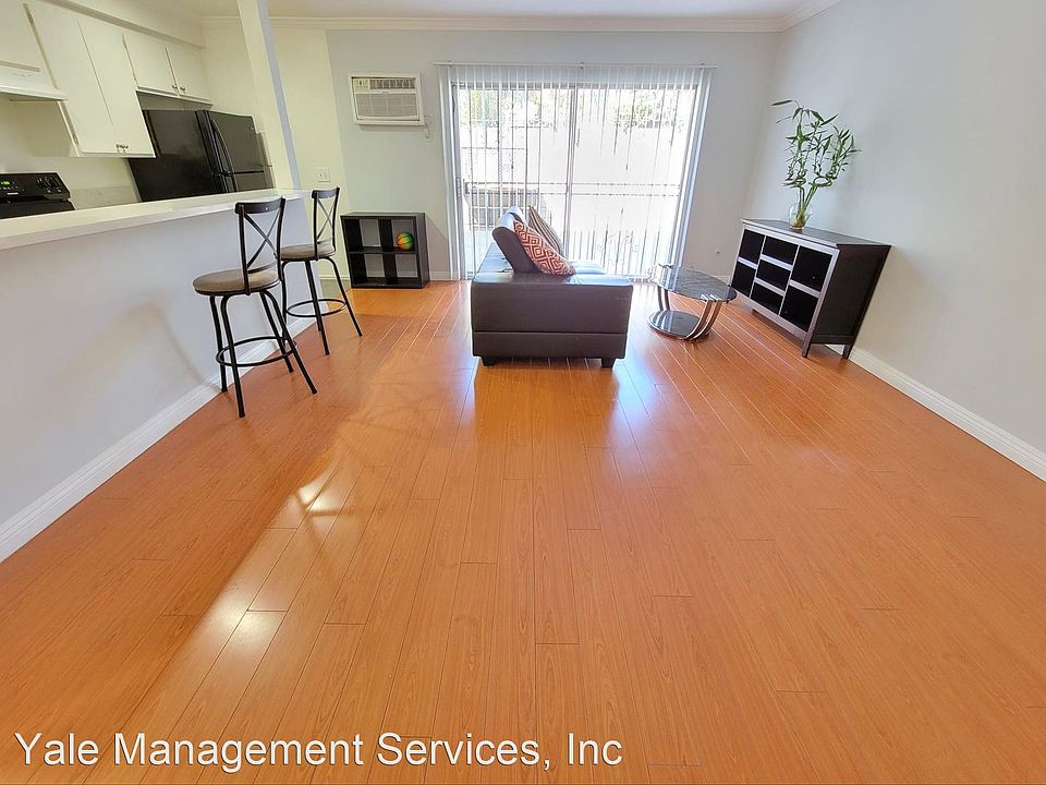 1st image of 433 S Hobart Blvd APT 108