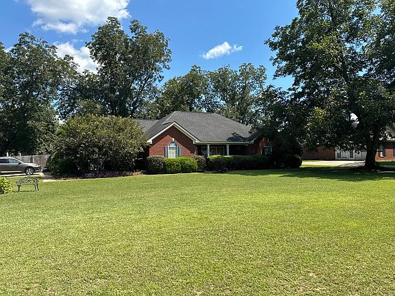 3rd image of 206 Saint Clair Dr