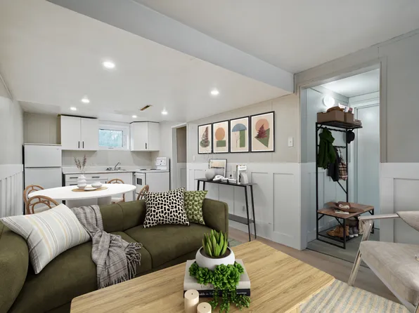 517 Isabella St W #Basement, Saskatoon, SK S7M 0E3