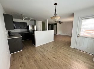 8712 Westhope St, Charlotte, NC 28216