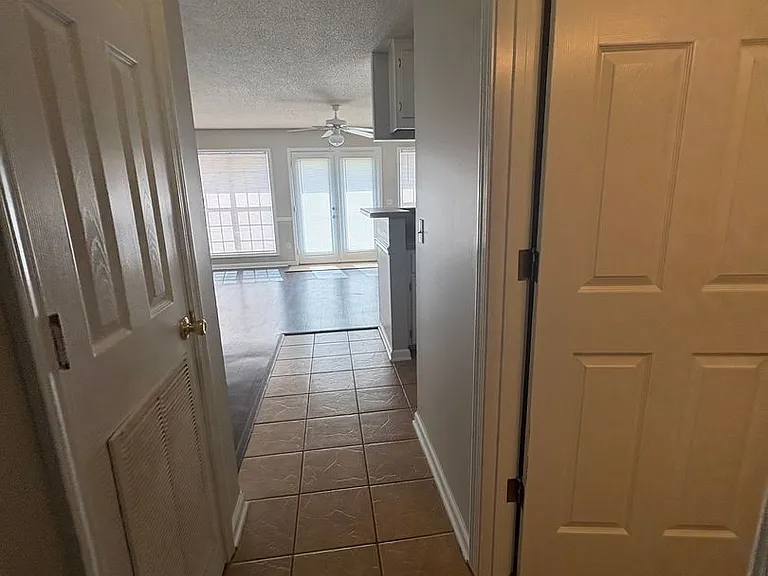 165 N Springview Dr — Photo 5