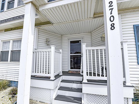 2nd image of 2708 S Long Beach Blvd #5