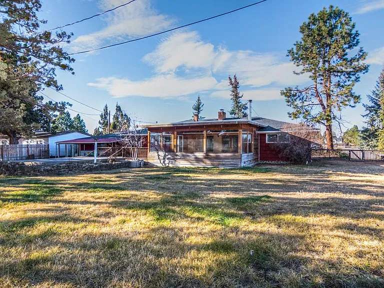 63310 Deschutes Market Rd — Photo 22