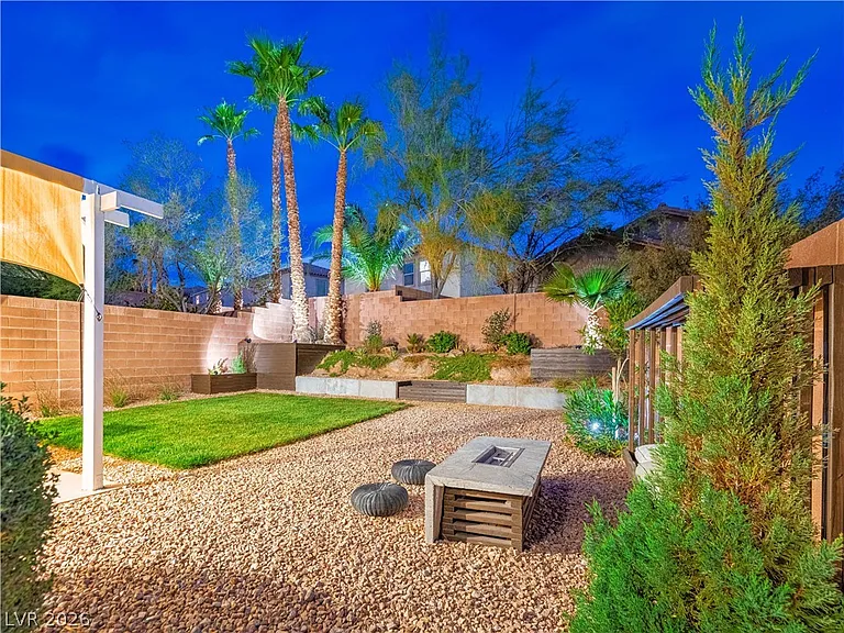 11220 Salentino Ave — Photo 27