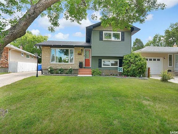 3rd image of 34 Lloyd Bay