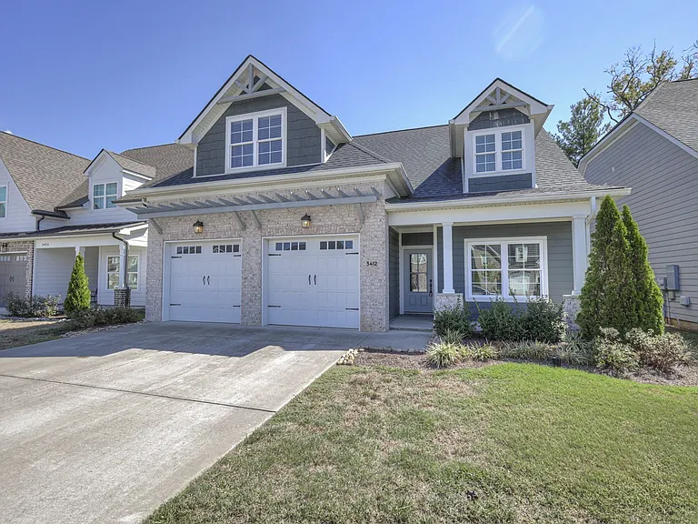 3412 Caroline Farms Dr — Photo 1