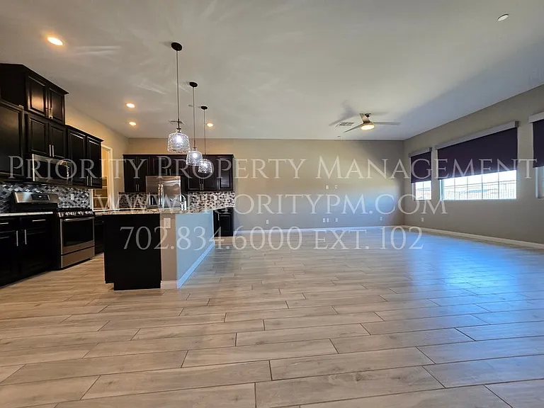 738 Purple Knoll Walk — Photo 9
