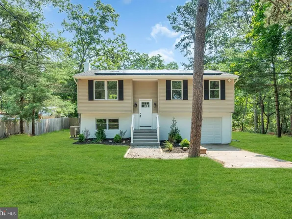 5 Maryland Trl, Browns Mills, NJ 08015