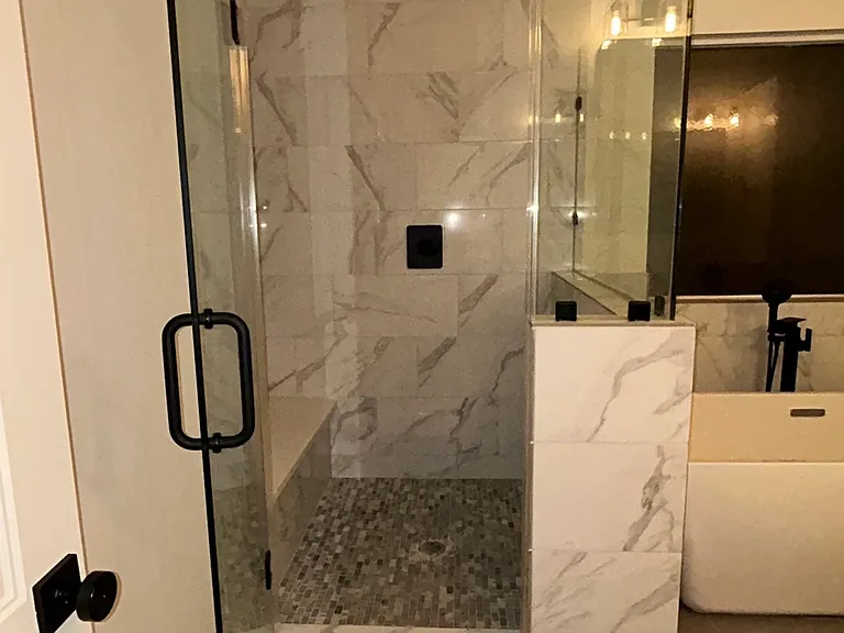 126 Amundsen St #A — Photo 3