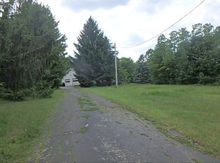 8144 Plank Rd, Thompson, OH 44086