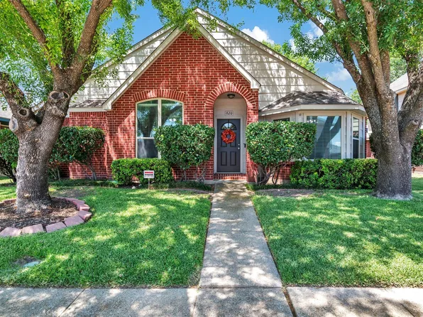 620 Blue Leaf Dr, Flower Mound, TX 75028