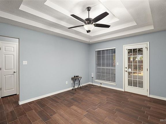 4th image of 1006 Perch Ave