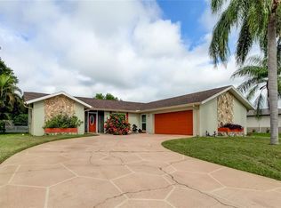 1214 Ranchwood Dr E, Dunedin, FL 34698
