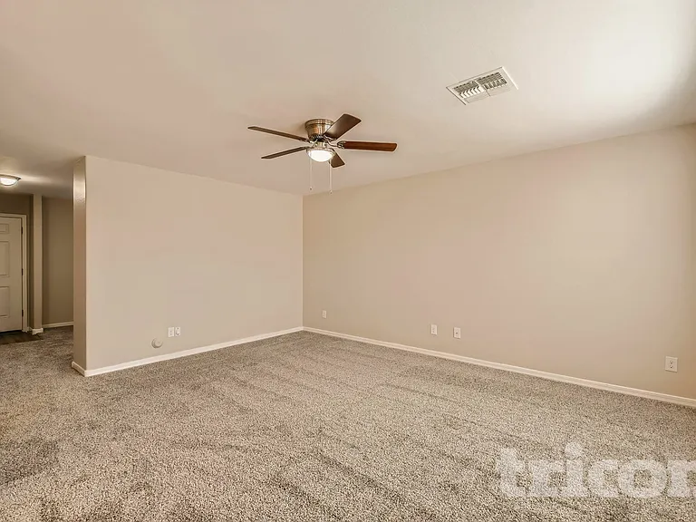 227 W Watson Ct — Photo 7